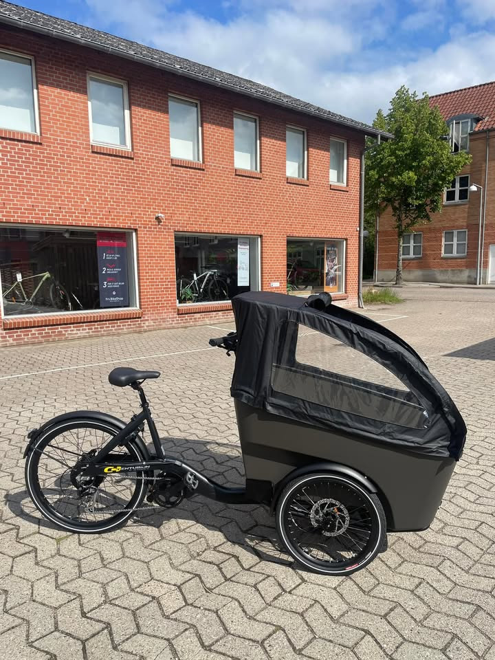 Fri BikeShop Vejle pr&#xE6;senterer Centurion E Street ladcykel med integreret batteri og st&#xE6;rk motor