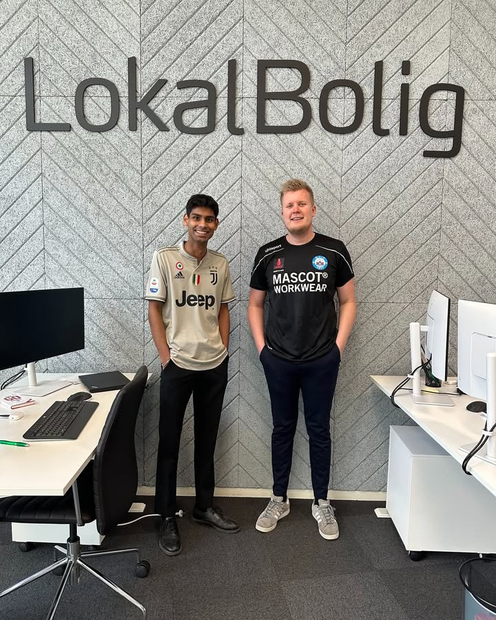 Lokalbolig Silkeborg støtter kampen mod børnekræft i fodboldtrøjer