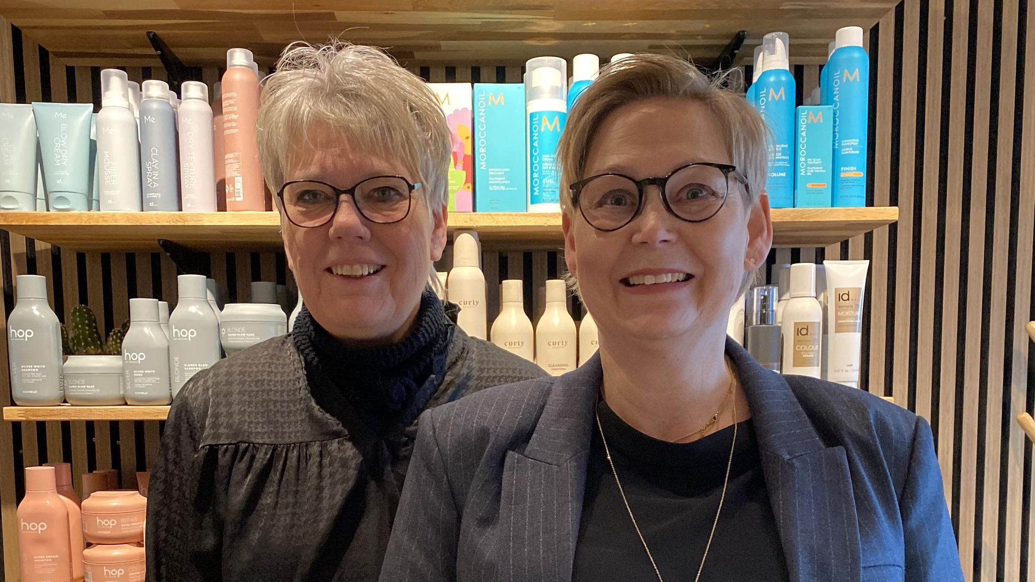 Helle Stens Christensen tilbage i salonen efter cykelstyrt