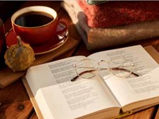 Nyd højtlæsning for voksne på Gørlev Bibliotek