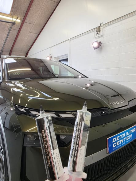 Detailing Center laver kontrolleret 2-trins polering af Škoda Enyaq
