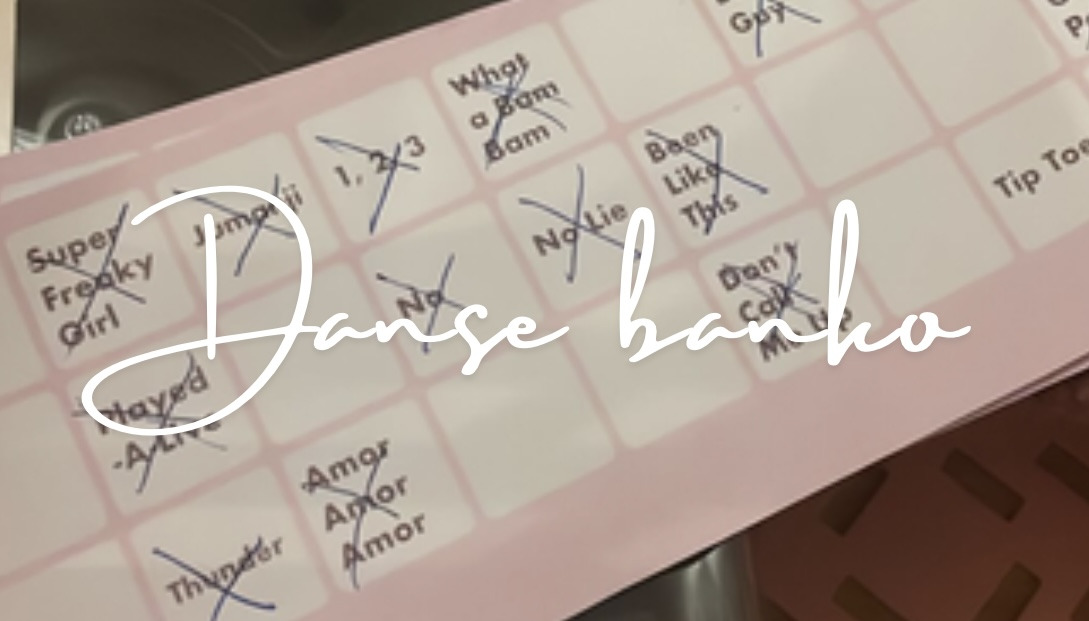 Danse-banko hos DanceSmileAndBeHappy: En festlig eftermiddag med rytmer og gevinster