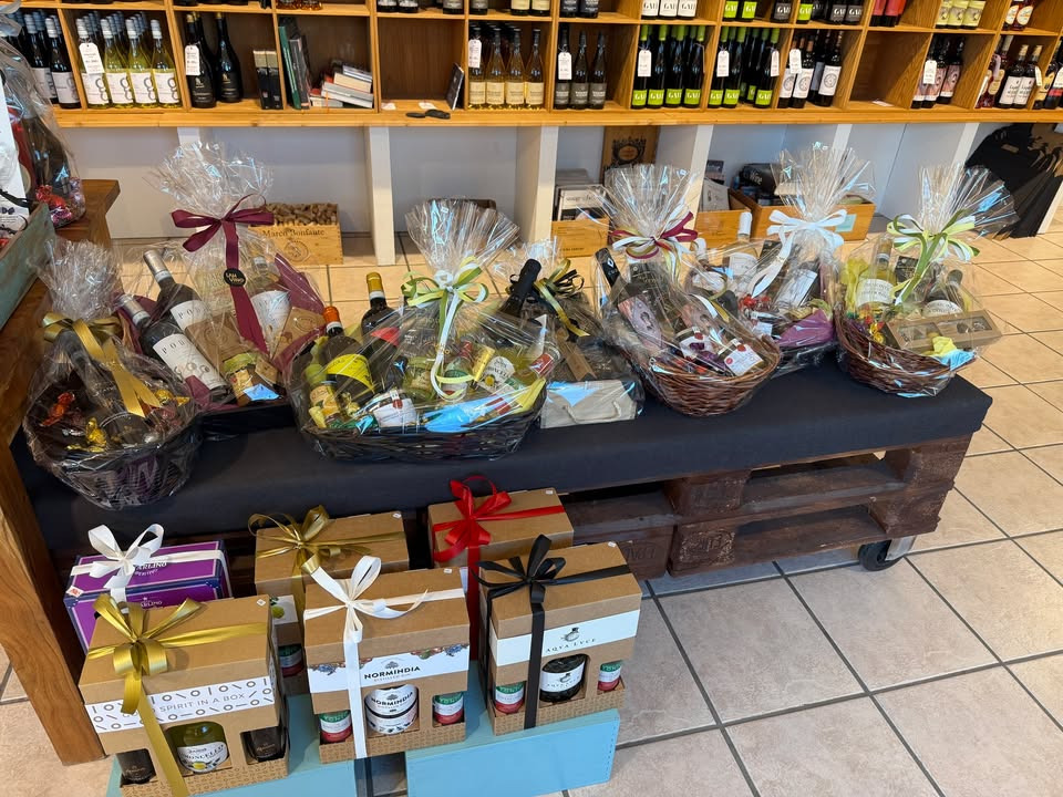 Lahvino Wine & Spirits tilbyder færdigpakkede og personlige vingaver til weekenden