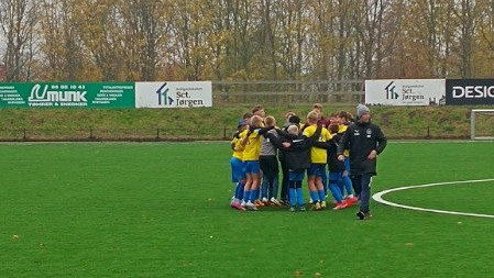 Kjellerup IF triumferer i første 11-mandskamp mod KLG