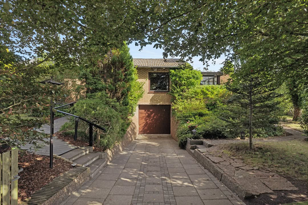 Ny villa i Vestbjerg med fantastisk beliggenhed og mange muligheder