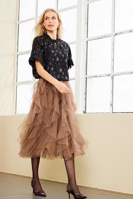 Rosengreen tilbyder smart nederdel fra Infront til reduceret pris