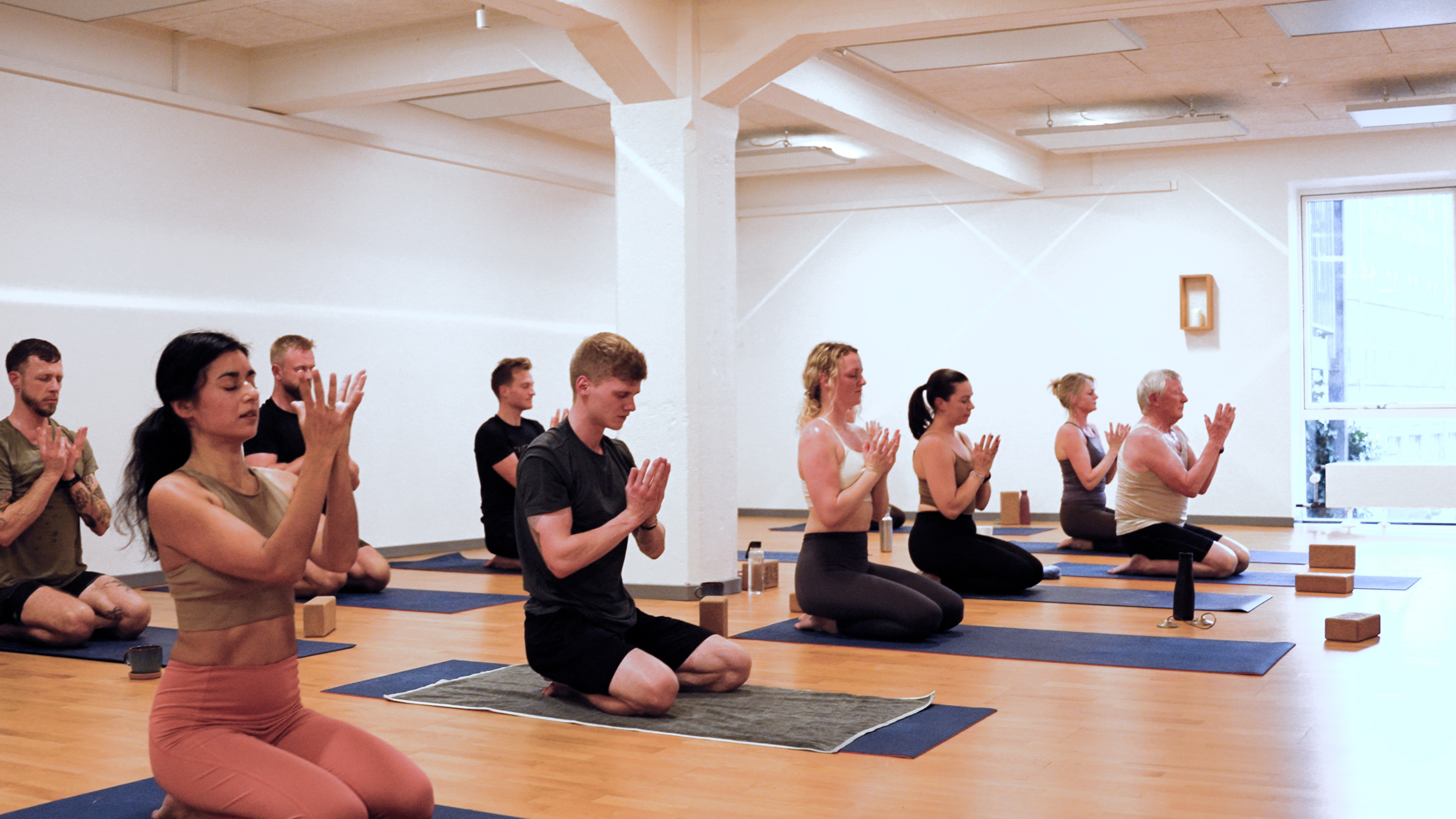 Tag med på højskole hos KERAMIKKEN og YOGA HUSET i uge 8