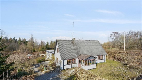 Grønsundsvej 185 er til salg for kun 395.000 kr.: Se de billigste boliger til salg i Nykøbing F her