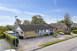 Lyshøj 16 og 1 anden boliger er kommet til salg denne uge i Gråsten - se boligerne her.