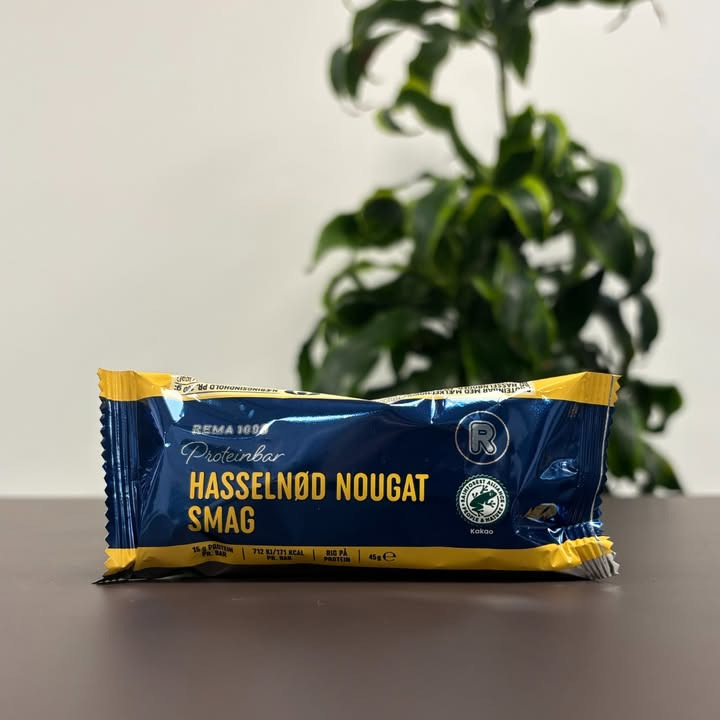 Ny proteinbar med hasselnød nougatsmag hos REMA 1000 Gødvad - kun 14,95 kr.