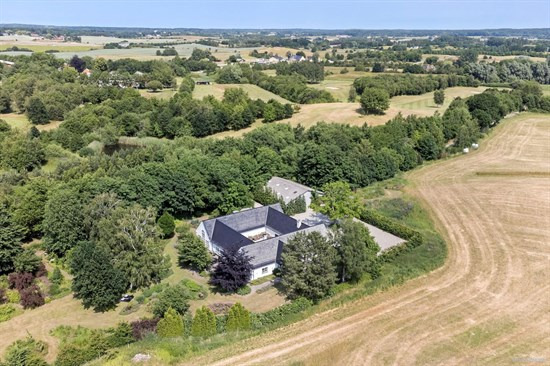 Top 6 over dyreste boliger til salg i Helsinge. Priser op til 25.500.000 kr