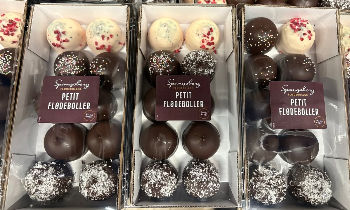 Meny Hobro tilbyder Spangsberg petit flødeboller til skarp pris