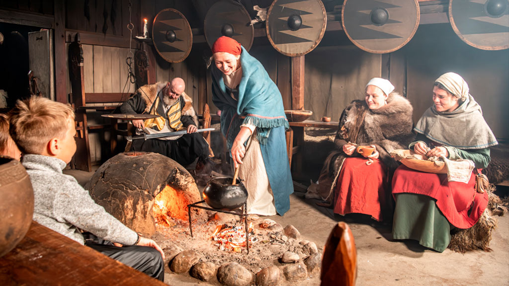 Oplev vikingetiden på Bork Vikingehavn i Hemmet