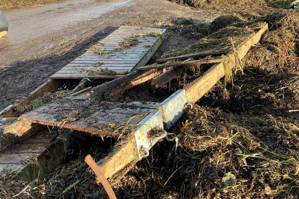 Stormflodsødelagte badebroer får nyt liv som fuglekasser