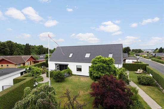 Bøgevænget 6 og 3 andre boliger er kommet til salg denne uge i Svendborg - se boligerne her.