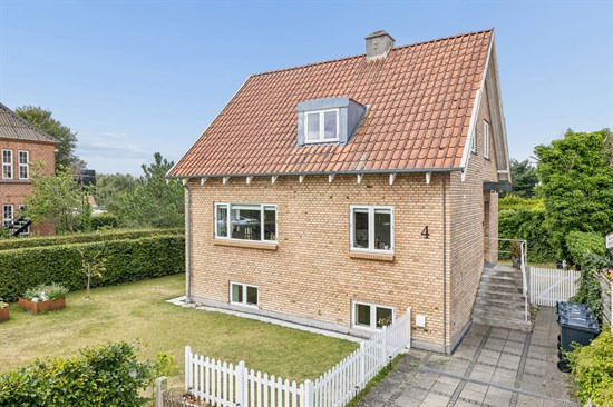 Søvej 4 og 2 andre boliger er kommet til salg denne uge i Brabrand - se boligerne her.