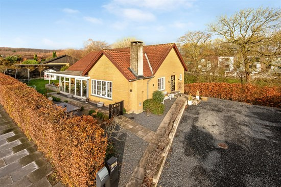 Surkær 17 og 2 andre boliger er kommet til salg denne uge i Aabenraa - se boligerne her.