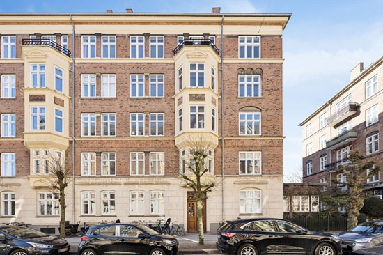Frederik VI's Alle 3 og 2 andre boliger er kommet til salg denne uge i Frederiksberg - se boligerne her.