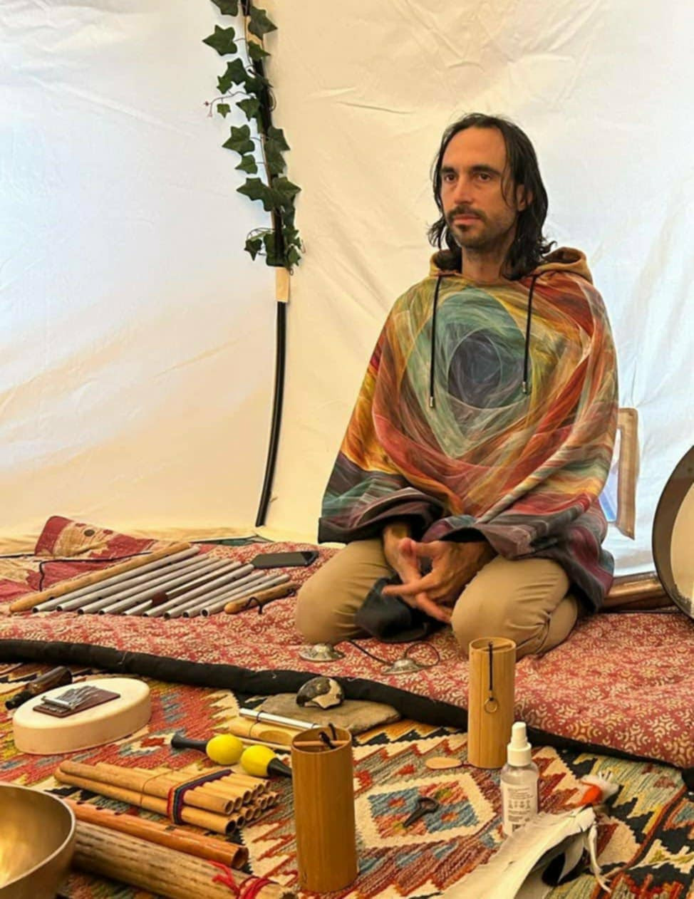 Oplev en spirituel rejse med lyd og urtete i Aalborg