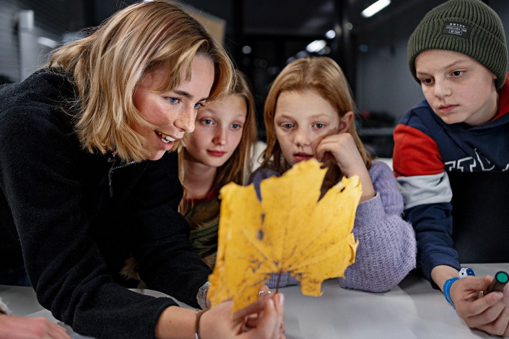 Nu kan nysgerrige børn i Herning gå til videnskab i fritiden 