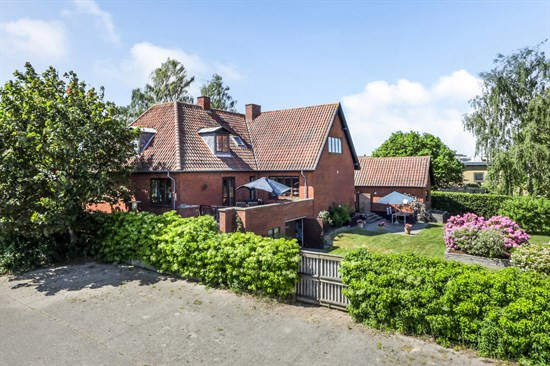 Top 6 over dyreste boliger til salg i Kværndrup. Priser op til 3.395.000 kr