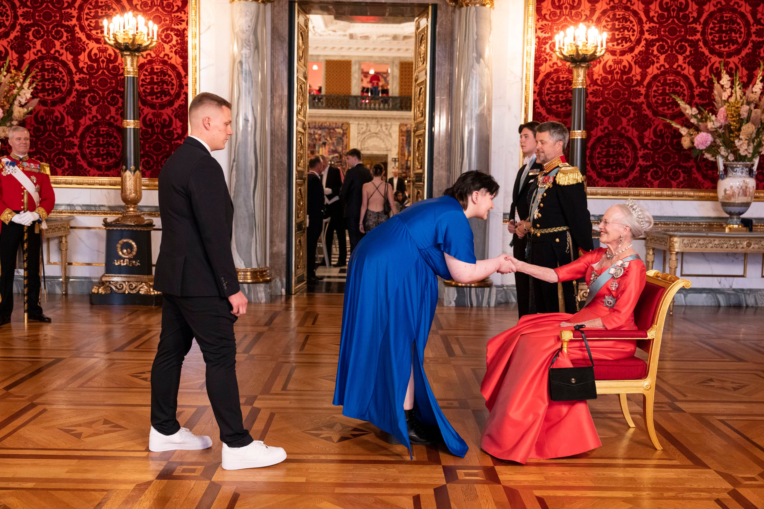 Jesper og Joanna var til fest på slottet