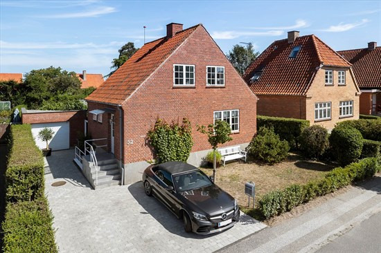 Brgm Nielsens Vej 52 og 2 andre boliger er kommet til salg denne uge i Rønne - se boligerne her.