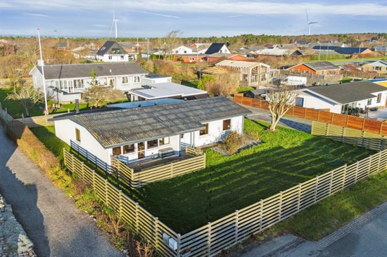 Pris sat ned med 100.000 kr. på Egevænget 16