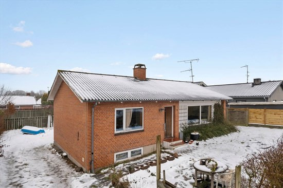 Lyngvej 93 er til salg for kun 995.000 kr.: Se de billigste boliger til salg i Højby her