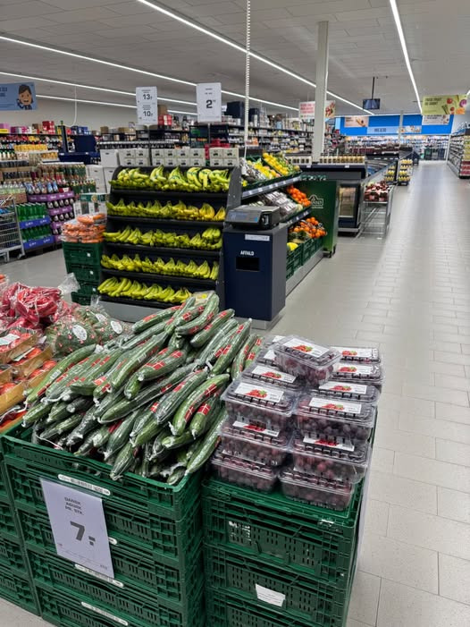 Rema 1000 Holstebrovej minder om åbningstider inden pinsen