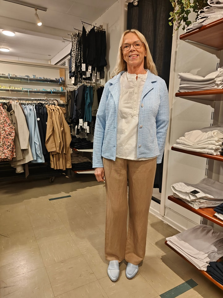 Elins Butik takker for opbakning til modeshow og fremhæver modellers stilfulde looks