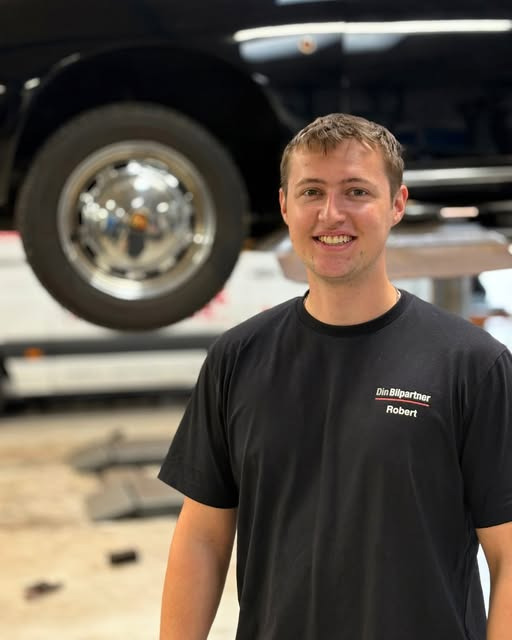 Steffenauer Auto byder Robert velkommen til teamet