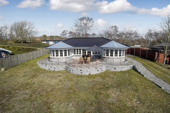 Top 6 over dyreste boliger til salg i Haarby. Priser op til 5.995.000 kr