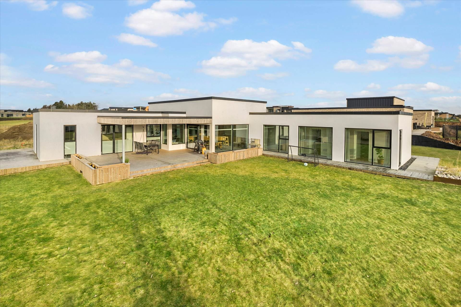 Drømmer du om luksus? For 4,3  mio. kroner er Galgehøj 154, Stenildvad kommet til salg - Se den og de dyreste boliger til salg her