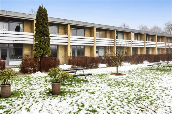 Klokkeskovvej 15S er til salg for kun 699.000 kr.: Se de billigste boliger til salg i Viby J her