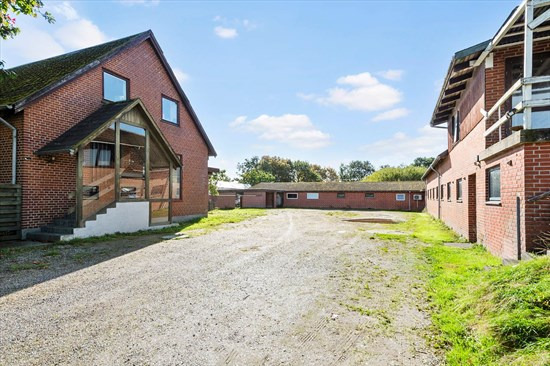 Klankvej 34 og 2 andre boliger er kommet til salg denne uge i Galten - se boligerne her.