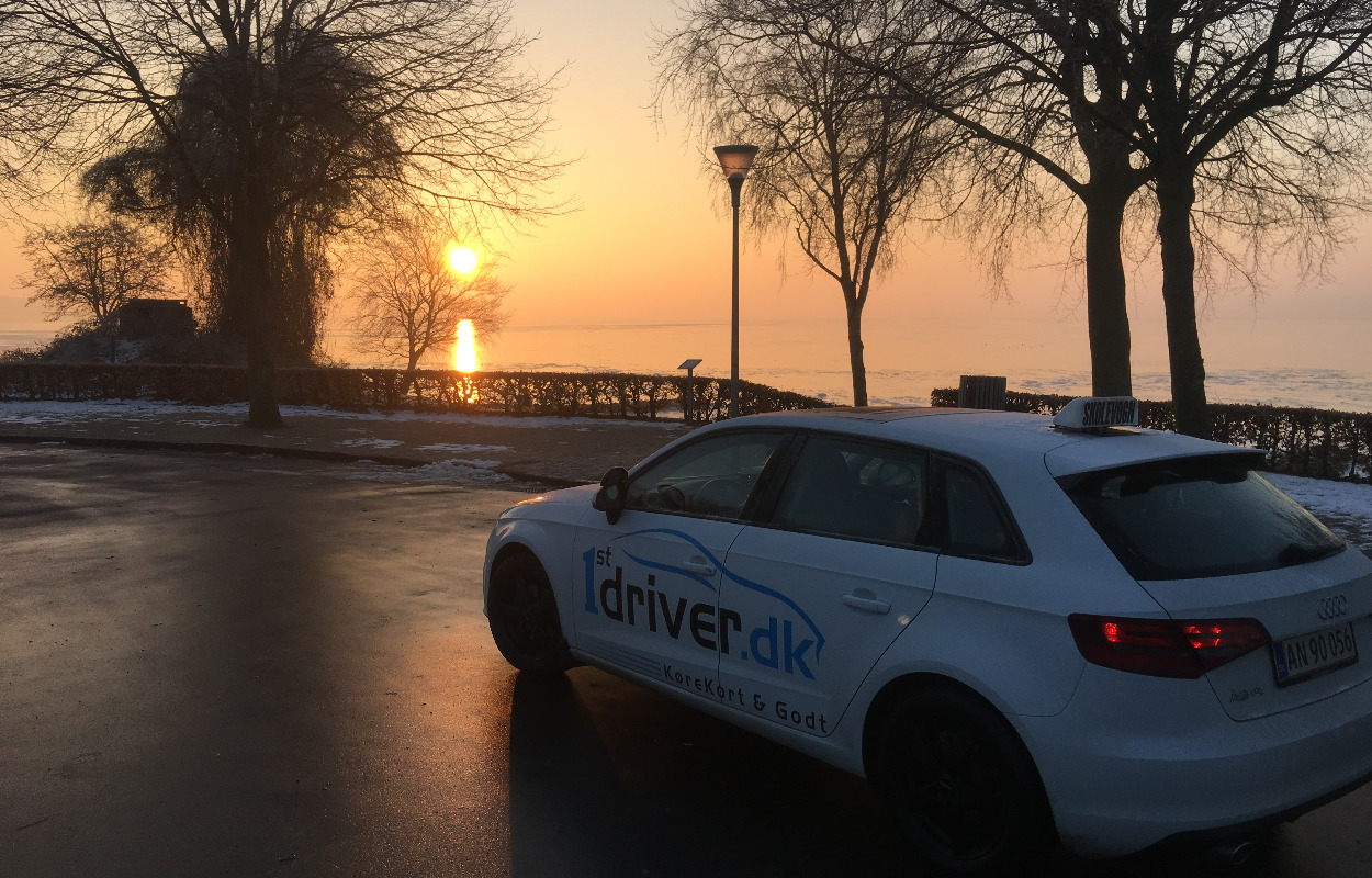 Kickstart det nye år med kørekort hos 1Driver.dk
