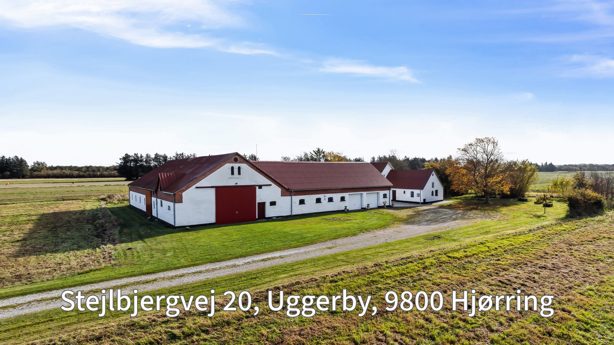 Nedlagt landbrug med dyreholdsmuligheder til salg hos Ejendomsmæglerfirmaet Thomas Risager A/S