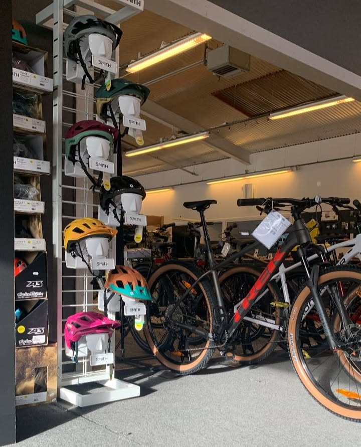 Nye cykler ankommer dagligt hos Birks Bike Shop ApS i Hjørring