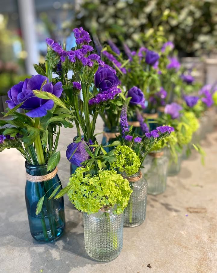 Florist Pernille DB inviterer til personlig blomstersnak for smukke festvaser