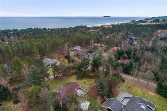 Pris sat ned med 300.000 kr. på Asmandvej 10