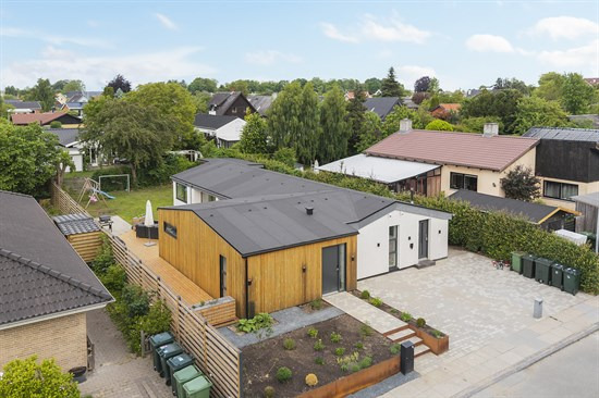 Råvænget 8 og 5 andre boliger er kommet til salg denne uge i Bagsværd - se boligerne her.
