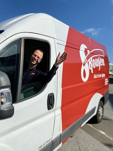 Skousen Holstebro opgraderer bil og trailer for bedre synlighed