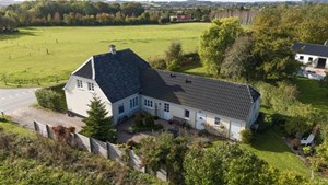 Strandbyvej 65 og 1 anden boliger er kommet til salg denne uge i Haarby - se boligerne her.