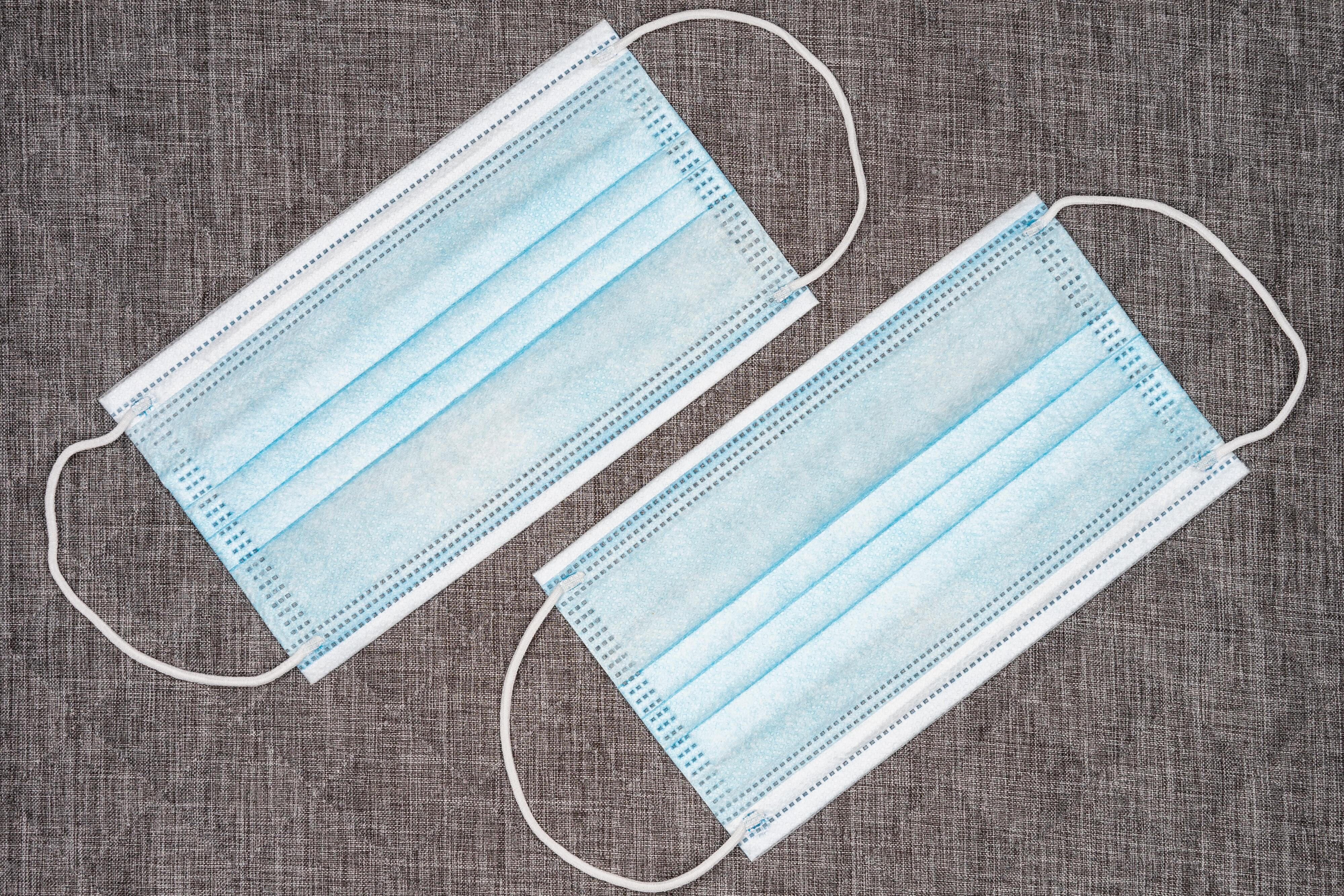 Restriktioner ophæves: Nu kan vi igen smile til hinanden