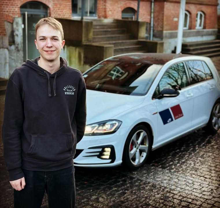 Lets Drive ønsker William tillykke med det nye kørekort