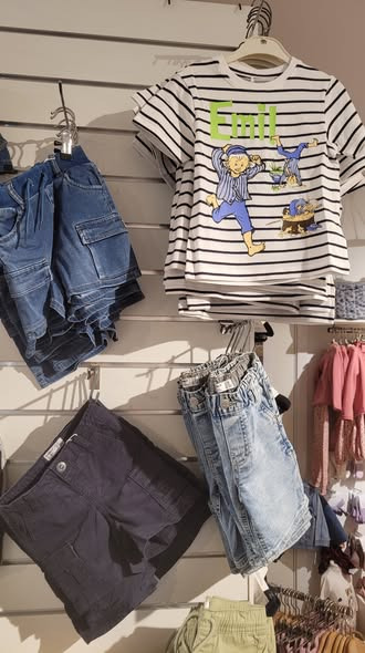 Børneshoppen Brønderslev har fået nye varer til Mini dreng i str. 92-116