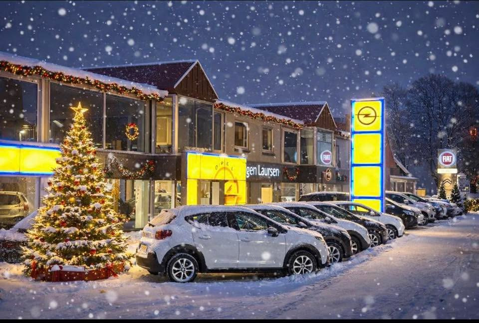 Jørgen Laursen A/S ønsker kunder og samarbejdspartnere en glædelig jul og ser frem til 2026