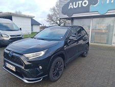 Autofit A/S sender ny Toyota Rav4 skolevogn på vejene med avanceret udstyr