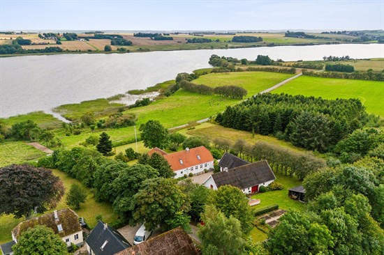 Top 6 over dyreste boliger til salg i Hobro. Priser op til 35.000.000 kr